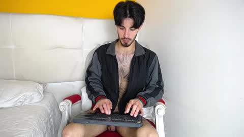 LiamLuxe online show from 12/10/24, 04:06