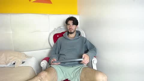 LiamLuxe online show from 12/21/24, 03:42