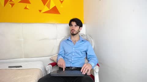 LiamLuxe online show from 12/30/24, 12:20