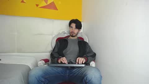 LiamLuxe online show from 01/18/25, 12:15