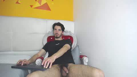 LiamLuxe online show from 01/21/25, 06:12