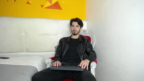 LiamLuxe online show from 01/23/25, 12:30