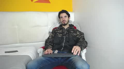 LiamLuxe online show from 01/27/25, 12:37