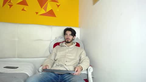 LiamLuxe online show from 02/04/25, 12:22