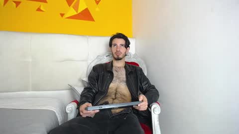 LiamLuxe online show from 02/08/25, 03:21