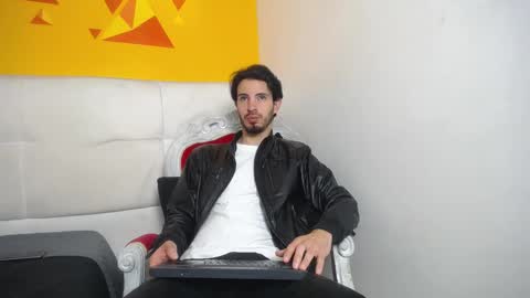 LiamLuxe online show from 02/14/25, 12:47