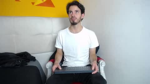 LiamLuxe online show from 02/14/25, 06:51