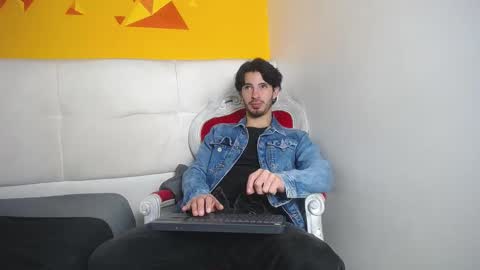 LiamLuxe online show from 02/24/25, 03:31