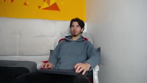 LiamLuxe online show from 02/25/25, 12:45
