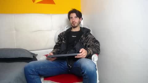 LiamLuxe online show from 02/28/25, 06:52