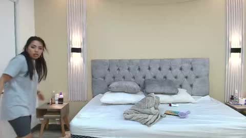 Snapshot of liamonroee_ chatting on 09/22/25, 11:45 L I A M O N R O E online show from 09/22/25, 11:45