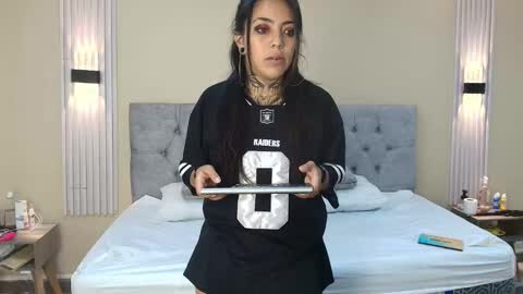 Snapshot of liamonroee_ chatting on 09/24/25, 11:46 L I A M O N R O E online show from 09/24/25, 11:46