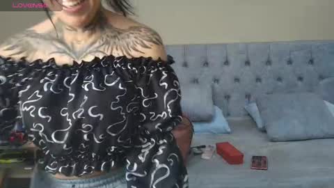 Snapshot of liamonroee_ chatting on 10/02/25, 11:39 L I A M O N R O E online show from 10/02/25, 11:39