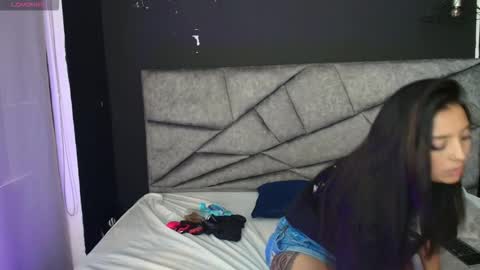 Snapshot of liamonroee_ chatting on 10/22/25, 12:05 L I A M O N R O E online show from 10/22/25, 12:05