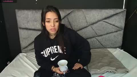 Snapshot of liamonroee_ chatting on 10/23/25, 12:26 L I A M O N R O E online show from 10/23/25, 12:26