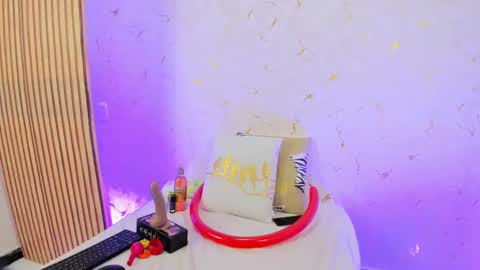 Snapshot of liamonrou chatting on 09/15/25, 12:38 liamonrou online show from 09/15/25, 12:38