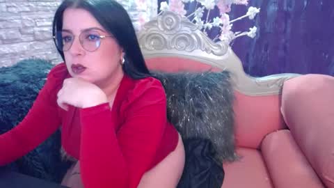 Snapshot of liamonteverde chatting on 12/01/25, 02:33 Lia online show from 12/01/25, 02:33