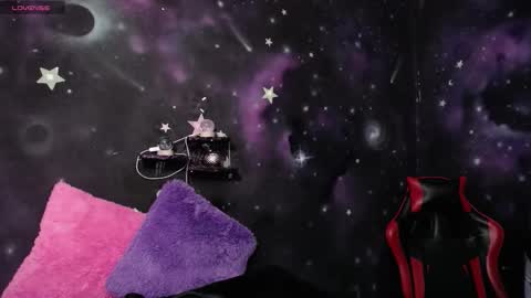 Snapshot of liamonteverde chatting on 12/05/25, 02:25 Lia online show from 12/05/25, 02:25