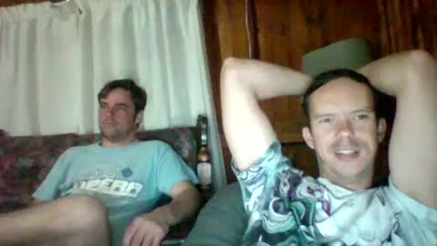 Snapshot of liamrosezn chatting on 01/12/25, 08:03 LiamRose online show from 01/12/25, 08:03