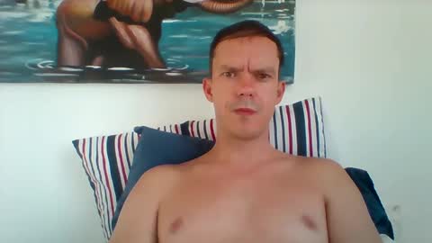 Snapshot of liamrosezn chatting on 01/20/25, 05:04 LiamRose online show from 01/20/25, 05:04