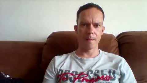 Snapshot of liamrosezn chatting on 01/21/25, 12:39 LiamRose online show from 01/21/25, 12:39