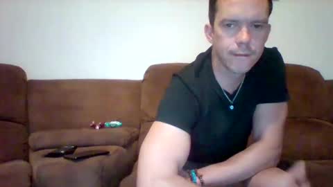 Snapshot of liamrosezn chatting on 02/12/25, 06:30 LiamRose online show from 02/12/25, 06:30