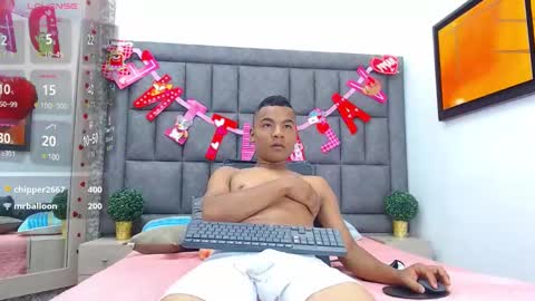 liamsyallisson online show from 02/17/25, 06:26