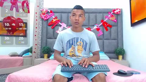 liamsyallisson online show from 02/19/25, 03:16