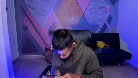 Liam online show from 12/12/24, 05:10