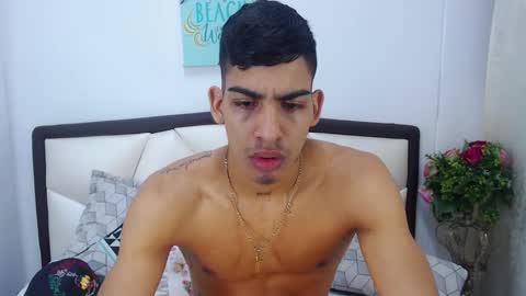 Snapshot of liamwyat chatting on 12/02/25, 10:42 L I A M online show from 12/02/25, 10:42