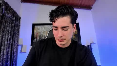 Snapshot of liamwyatt_ chatting on 10/26/25, 02:39 liamwyatt_ online show from 10/26/25, 02:39