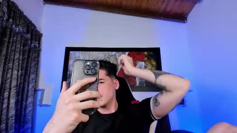 Snapshot of liamwyatt_ chatting on 11/09/25, 03:05 liamwyatt_ online show from 11/09/25, 03:05