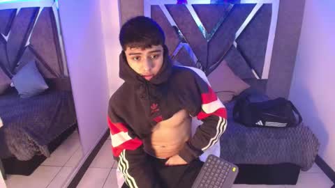 lian online show from 09/18/25, 03:52