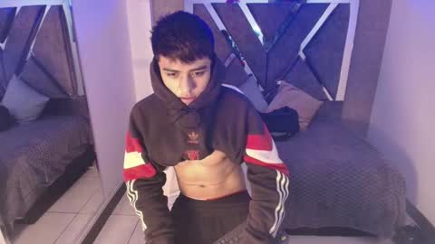 lian online show from 09/21/25, 04:25