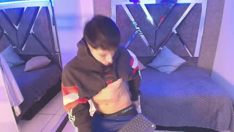 lian online show from 10/14/25, 05:08