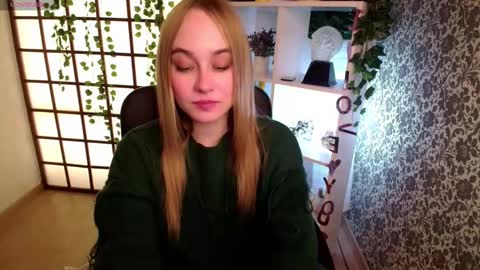 Liana online show from 12/23/24, 02:13