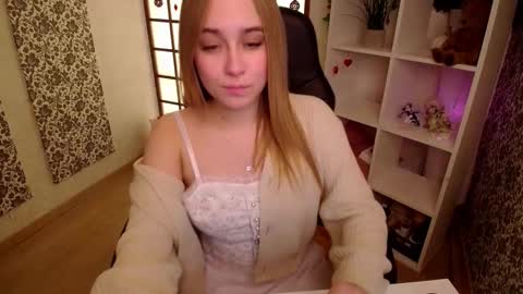 Liana online show from 01/27/25, 05:14