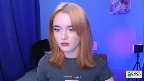 Snapshot of liana_kisses chatting on 01/02/25, 07:40 Little Liana online show from 01/02/25, 07:40