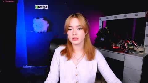 Snapshot of liana_kisses chatting on 02/17/25, 11:13 Little Liana online show from 02/17/25, 11:13