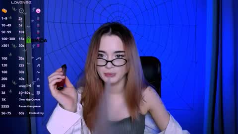 Snapshot of liana_kisses chatting on 11/10/25, 08:30 Little Liana online show from 11/10/25, 08:30