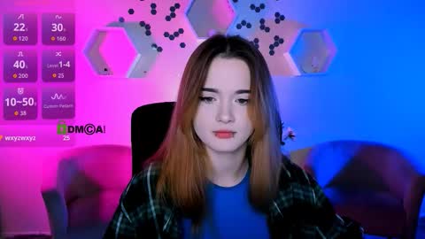 Snapshot of liana_kisses chatting on 11/21/25, 08:40 Little Liana online show from 11/21/25, 08:40