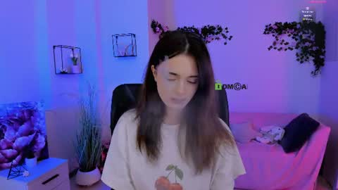 Little Liana  online show from 06/23/26, 07:01