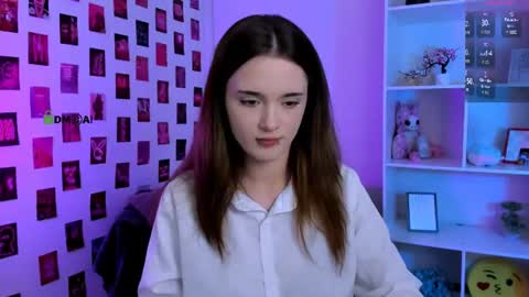 Little Liana  online show from 07/11/26, 08:44