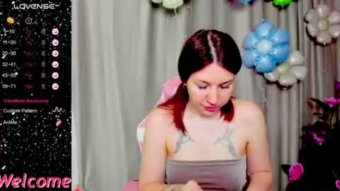 lianawow_ online show from 06/12/26, 01:48