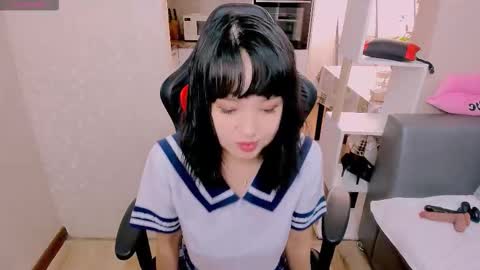 Liana online show from 10/11/25, 10:36