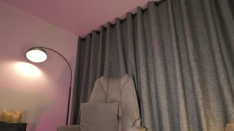 lianewhite online show from 06/24/26, 12:09