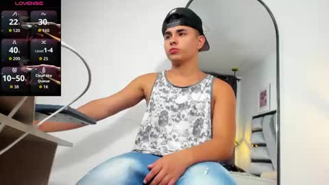 lianfox_ online show from 07/26/26, 01:29
