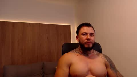 Snapshot of lianjones9 chatting on 10/19/25, 06:41 lianjones9 online show from 10/19/25, 06:41