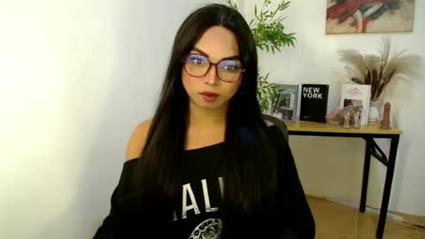 CALL ME LIANNA online show from 06/25/26, 02:43