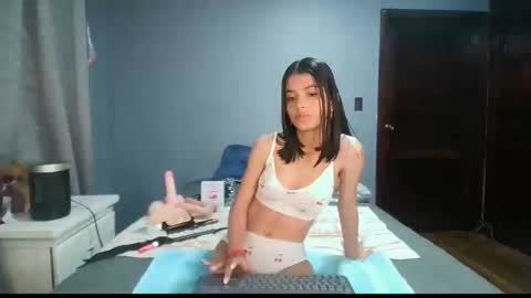 LiaOrtiz online show from 01/14/25, 12:11